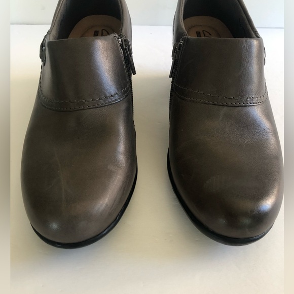 Clarks Shoes - Picture 4 of 9